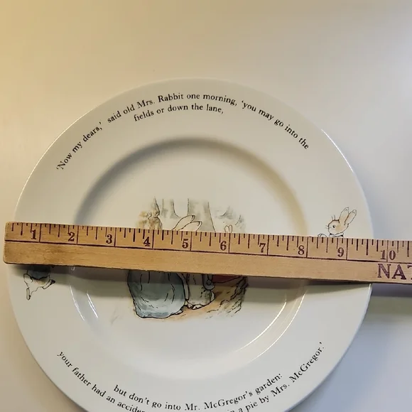 Peter Rabbit Ceramic Plate - Picture 8 of 8